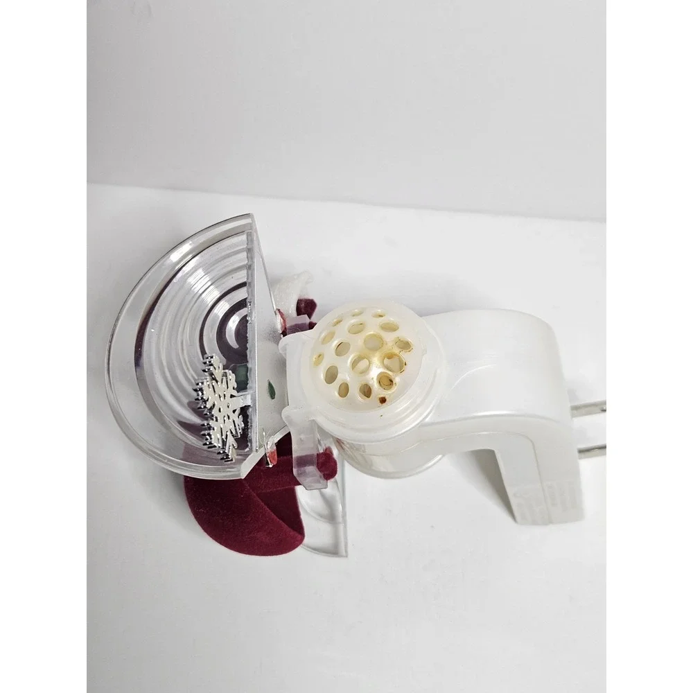 Bath & Body Works Holiday Santa Mitten Martini Wallflowers Fragrance Plug